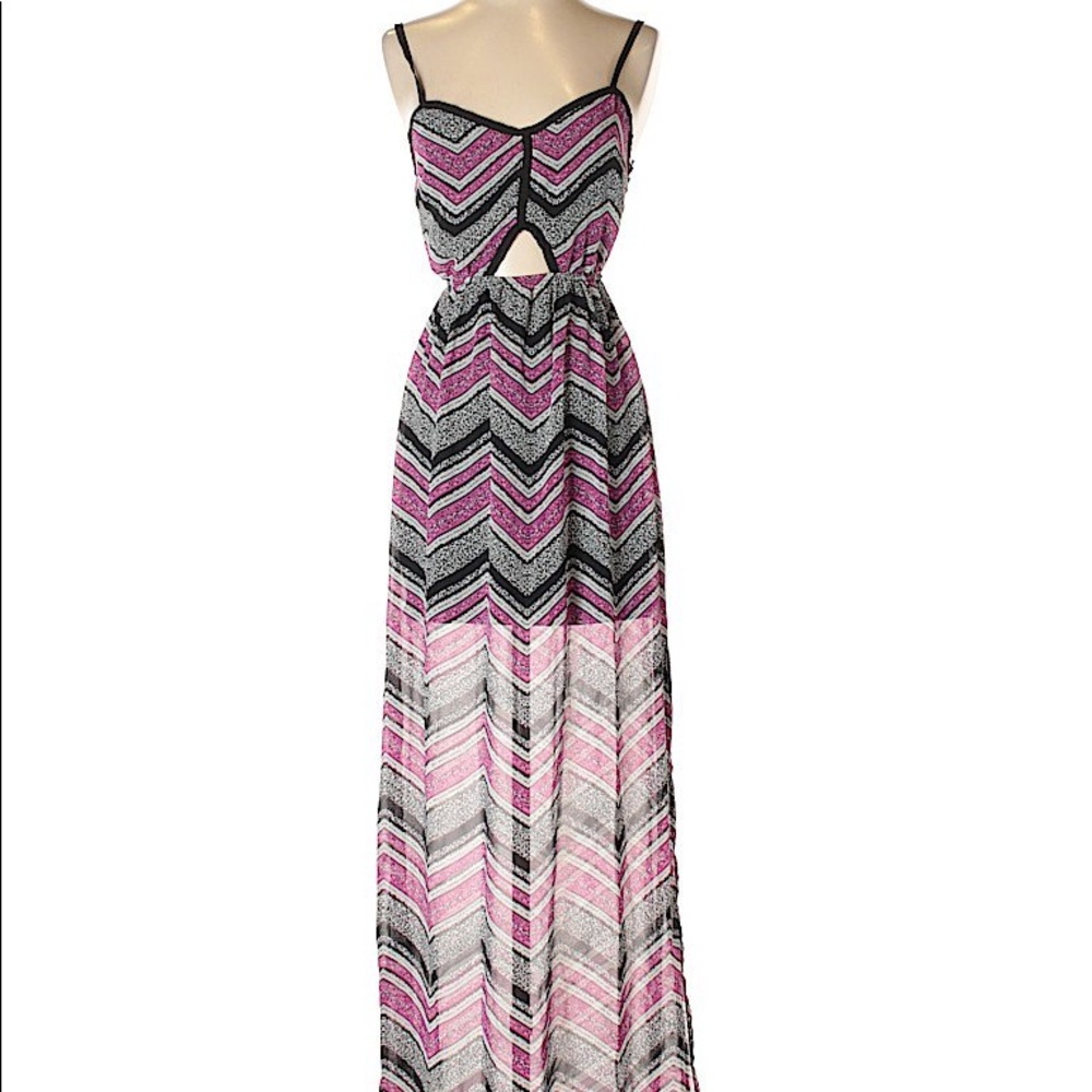 MATERIAL GIRL Chevron Cut-Out Maxi Dress